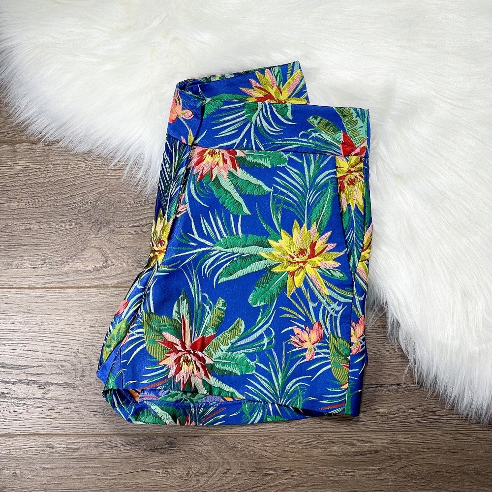 CeCe | Mid-Rise Havana Fiesta Floral Short
